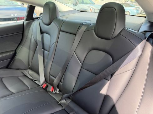 Used 2023 Tesla Model 3 Standard Range image 42