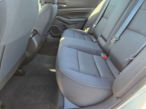 Used 2022 Nissan Altima 2.5 SV FWD image 10