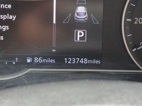 Used 2020 Nissan Kicks SR FWD image 30