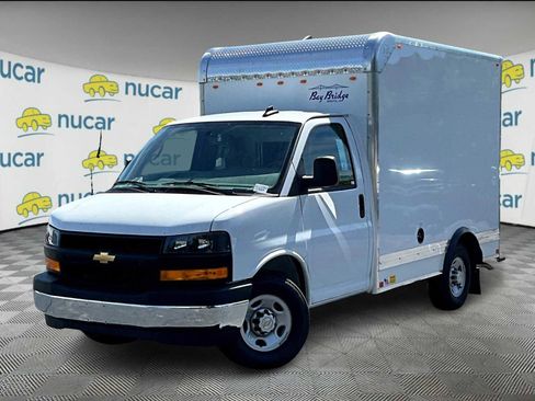 New 2025 Chevrolet Express 3500 w/ Power Convenience Package image 4