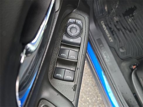 Certified 2024 Chevrolet Equinox LT w/ LPO, Floor Liner Package image 16