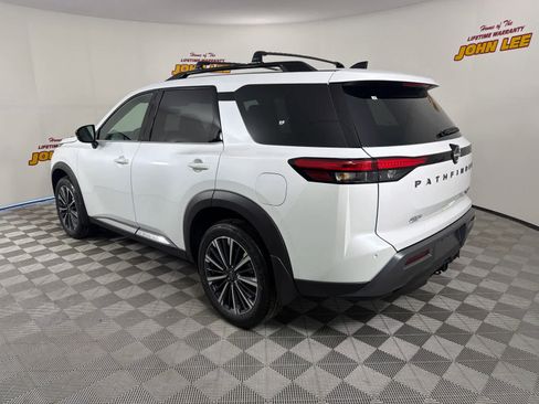 New 2026 Nissan Pathfinder Platinum AWD/4WD image 3
