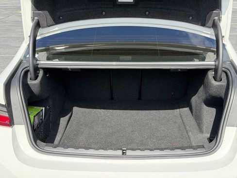 Used 2023 BMW 330i Sedan w/ Driving Assistance Package image 43