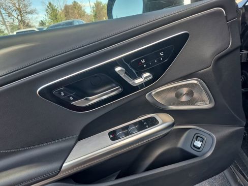 Used 2025 Mercedes-Benz CLE 300 4MATIC Cabriolet image 20