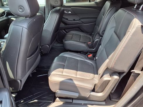 Used 2022 Chevrolet Traverse RS w/ LPO, Floor Liner Package AWD/4WD image 22