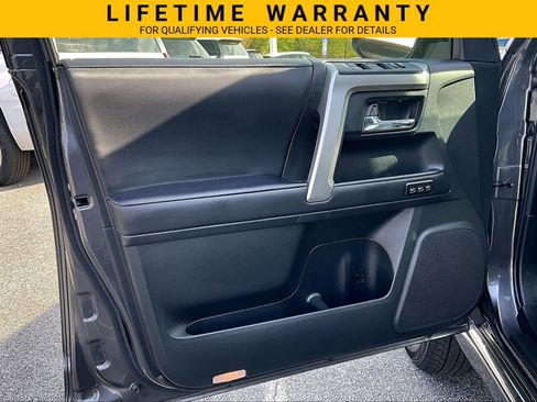 Used 2023 Toyota 4Runner Limited AWD/4WD image 19