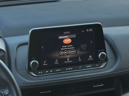Used 2025 Nissan Rogue SV FWD image 17