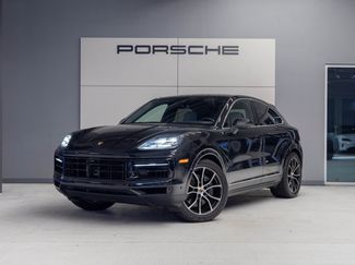 Used 2025 Porsche Cayenne Coupe video 1