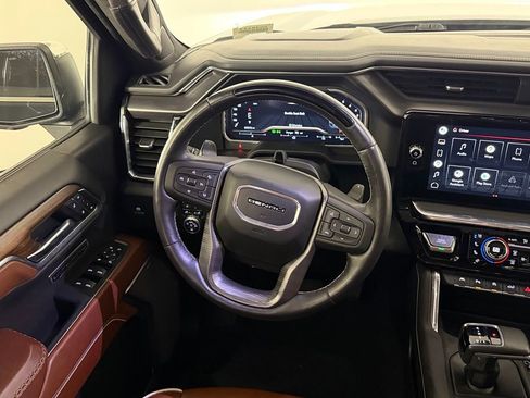 Used 2022 GMC Sierra 1500 Denali Ultimate AWD/4WD image 16