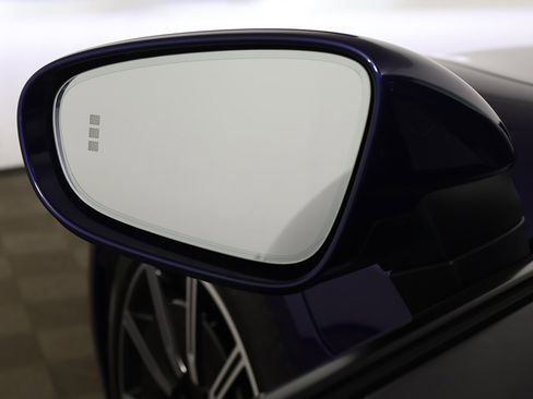 Used 2023 Porsche Taycan image 36