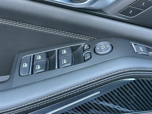 New 2026 BMW X5 M60i image 14