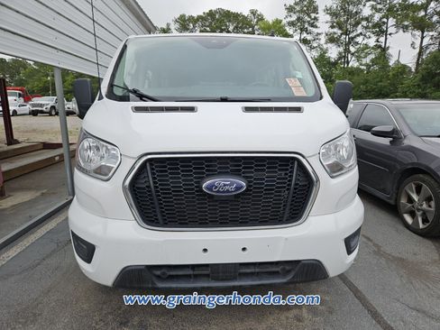 Used 2022 Ford Transit 350 XLT RWD image 3