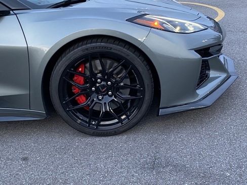 Used 2024 Chevrolet Corvette Z06 w/ Stealth Interior Trim Package image 33