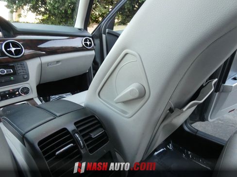 Used 2013 Mercedes-Benz GLK 350 4MATIC image 42