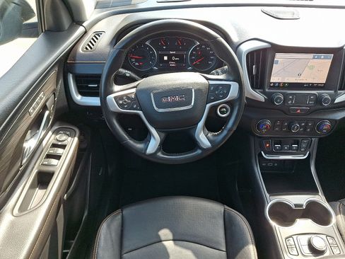 Used 2021 GMC Terrain SLT w/ Infotainment Package II AWD/4WD image 11