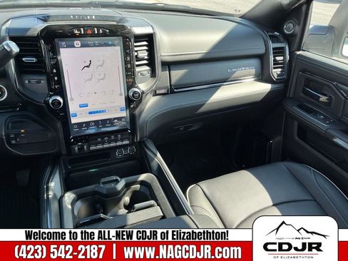 New 2024 RAM 3500 Limited image 15