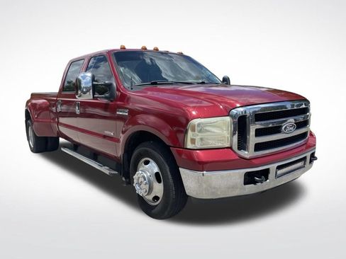 Used 2006 Ford F350 Lariat RWD image 2