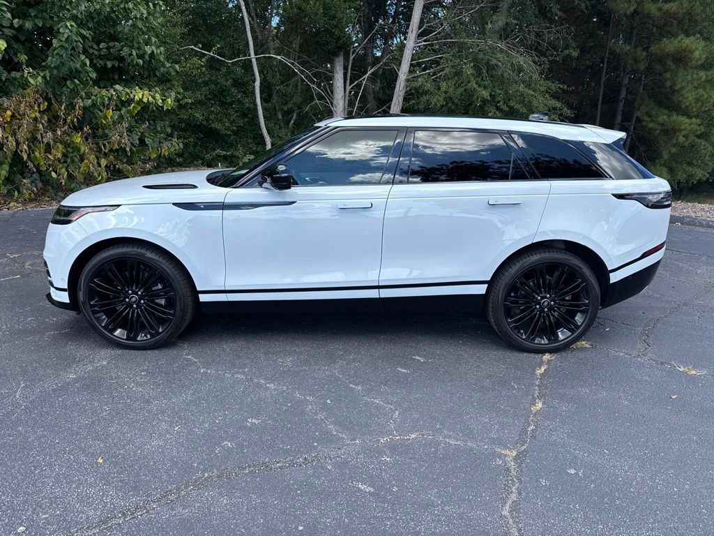 Used 2026 Land Rover Range Rover Velar Dynamic SE AWD/4WD image 4