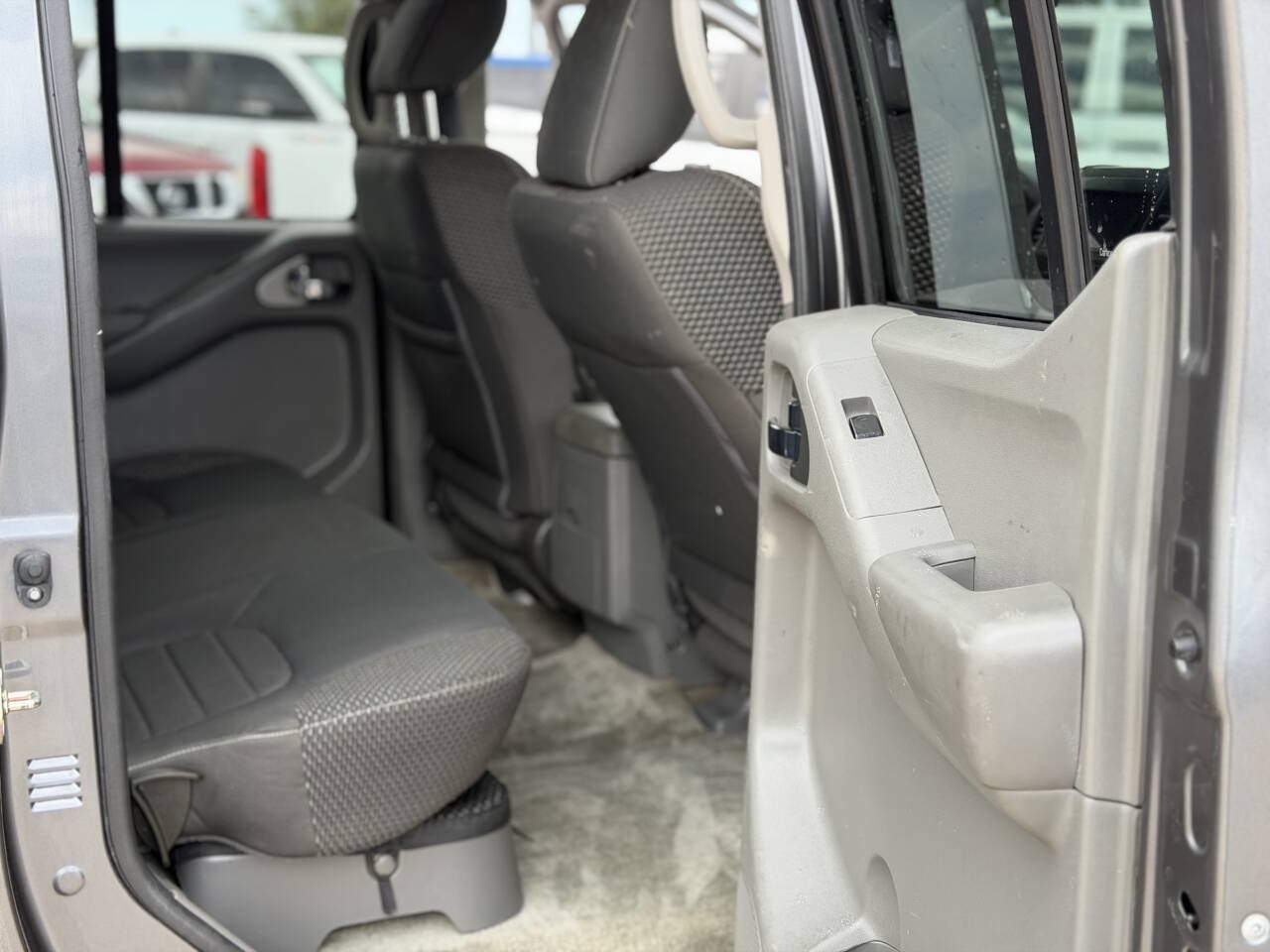 Used 2016 Nissan Frontier Desert Runner RWD image 16