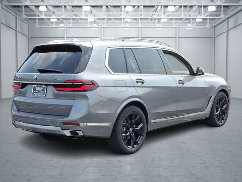 Certified 2026 BMW X7 xDrive40i AWD/4WD image 4