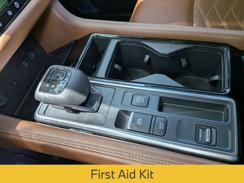 Used 2022 Nissan Pathfinder Platinum w/ Lighting Package (N93) FWD image 21
