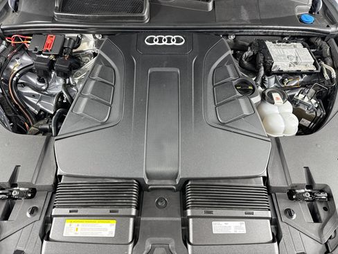 Used 2019 Audi Q7 3.0T Premium Plus AWD/4WD image 18