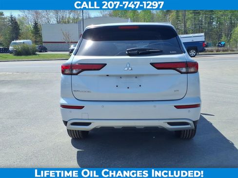 Used 2024 Mitsubishi Outlander SE Black Edition AWD/4WD image 7