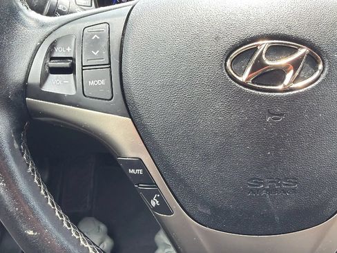 Used 2013 Hyundai Genesis 2.0T RWD image 12