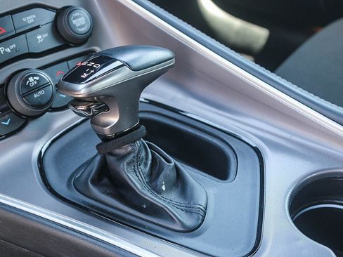 Used 2022 Dodge Challenger R/T RWD image 20