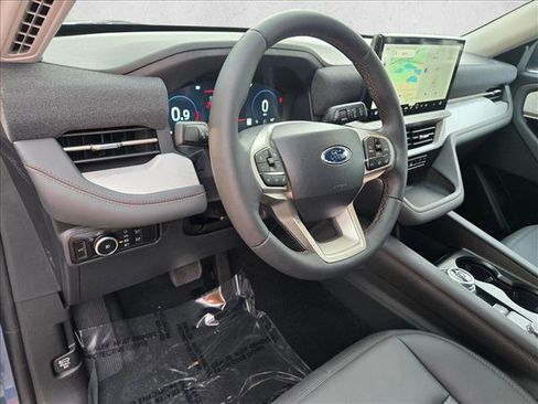 New 2026 Ford Explorer Active w/ Active Comfort Package image 3