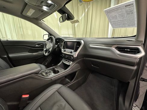 Certified 2023 GMC Acadia SLT w/ Elevation Edition image 17