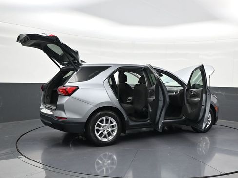 Used 2024 Chevrolet Equinox LT FWD image 32