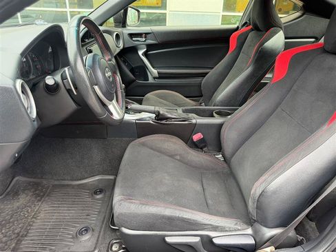 Used 2016 Scion FR-S RWD image 31