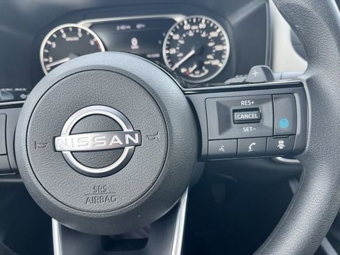 Certified 2023 Nissan Rogue SV image 33