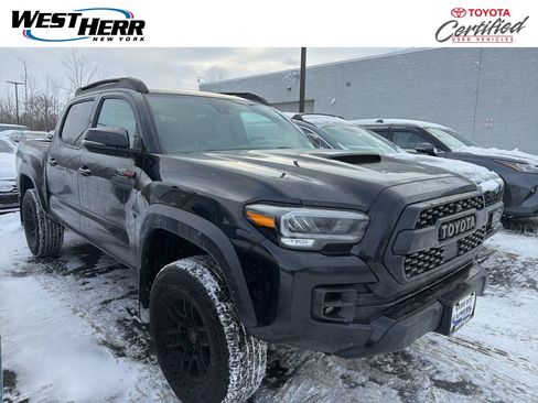 Used 2021 Toyota Tacoma TRD Pro image 1