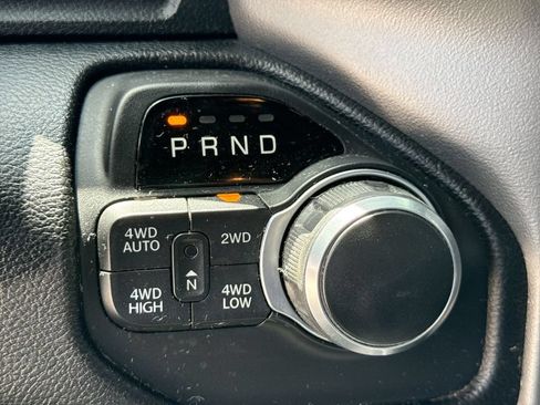 Used 2019 RAM 1500 Big Horn AWD/4WD image 18