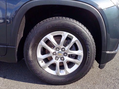 Used 2019 Chevrolet Traverse LT image 8