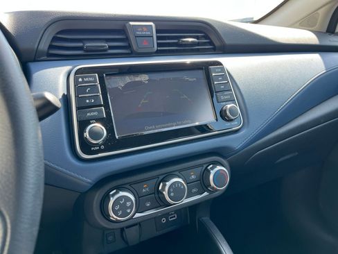 Used 2025 Nissan Versa SV FWD image 20