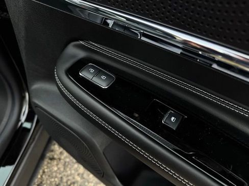 New 2026 Lincoln Corsair Premiere image 19