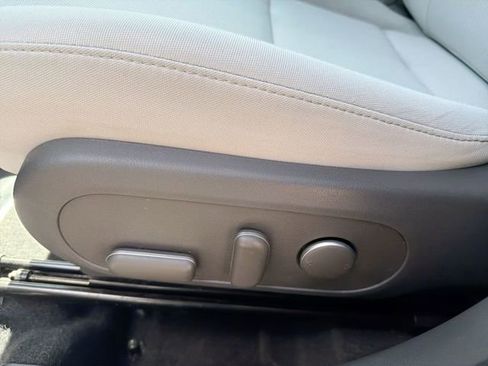 Used 2024 Hyundai Kona SEL w/ Convenience Package image 16