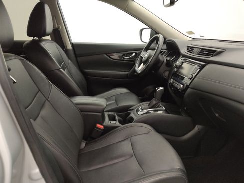 Used 2018 Nissan Rogue SL image 21