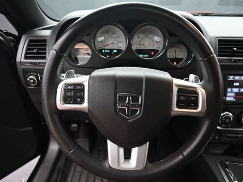 Used 2013 Dodge Challenger SXT RWD image 21