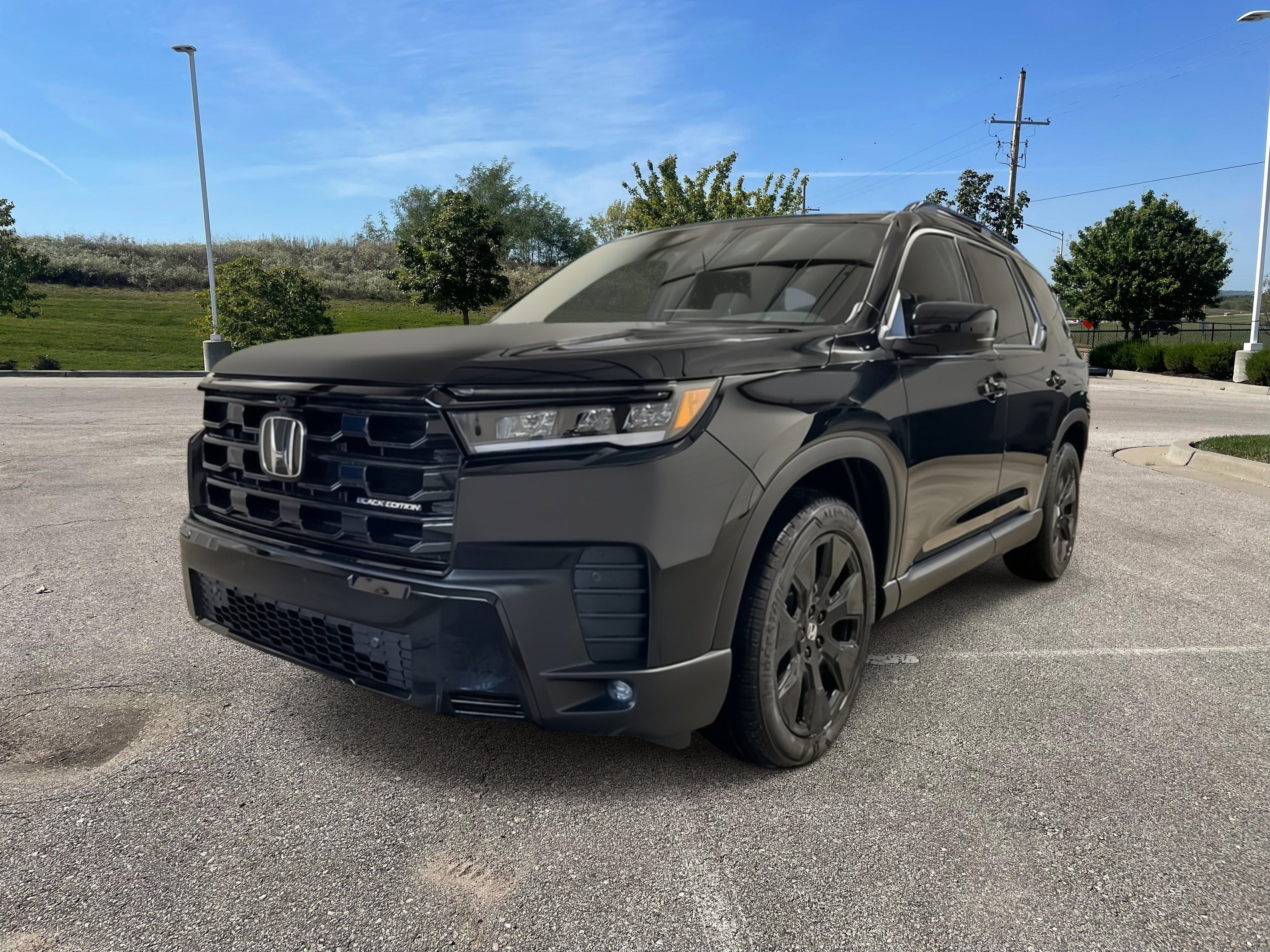 New 2026 Honda Pilot Black Edition image 1