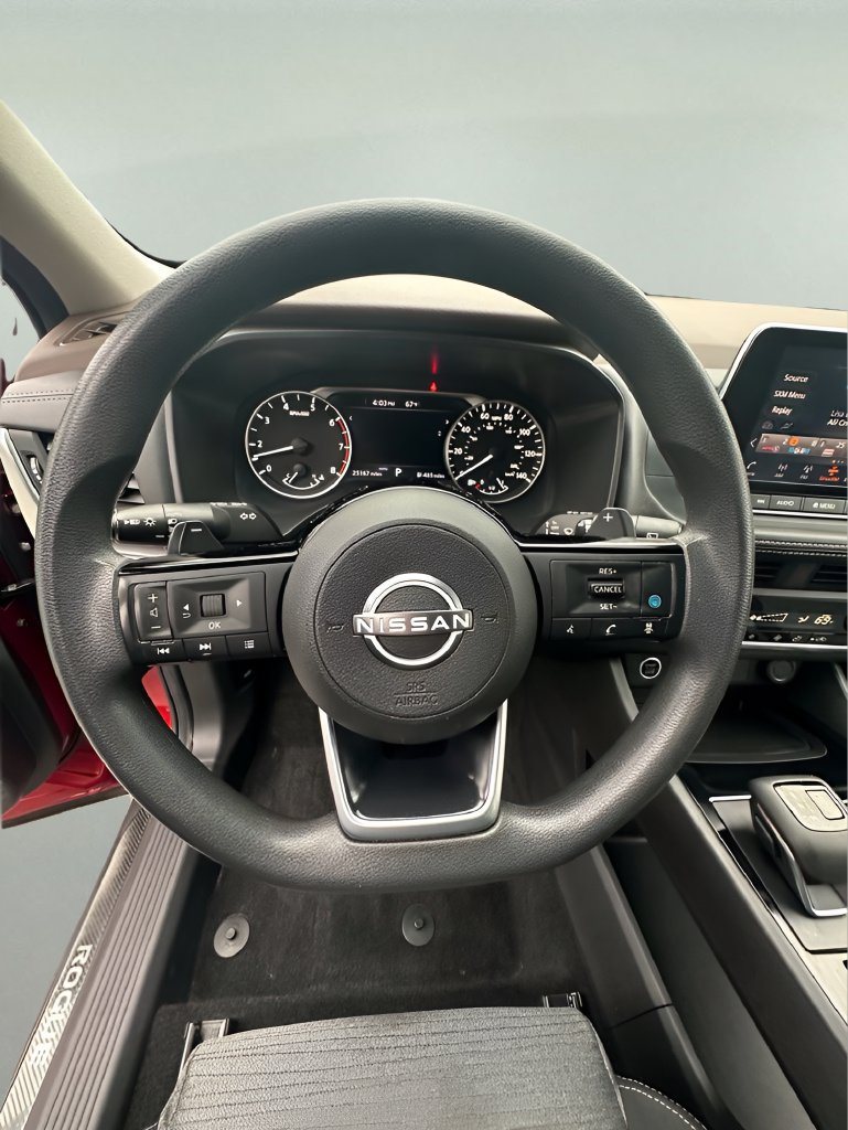 Used 2023 Nissan Rogue SV AWD/4WD image 17