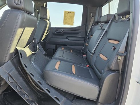 Used 2023 GMC Sierra 1500 AT4 w/ AT4 Premium Package image 26