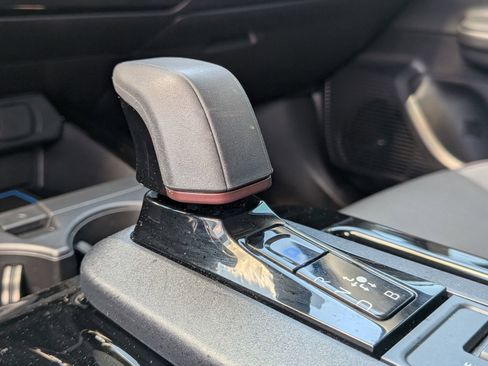 Used 2024 Toyota Prius Prime FWD image 12