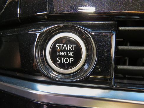 Certified 2023 Nissan Pathfinder SL image 29