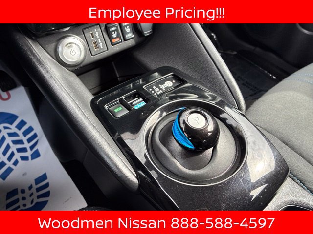 Certified 2025 Nissan Leaf SV Plus FWD image 33