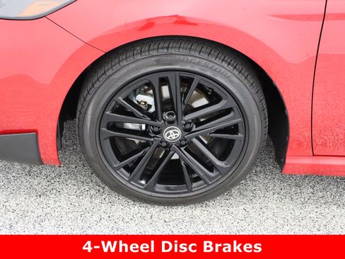 Used 2025 Toyota Camry SE w/ Convenience Package image 11