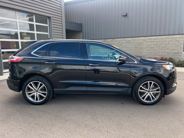Used 2024 Ford Edge Titanium w/ Equipment Group 301A AWD/4WD image 4